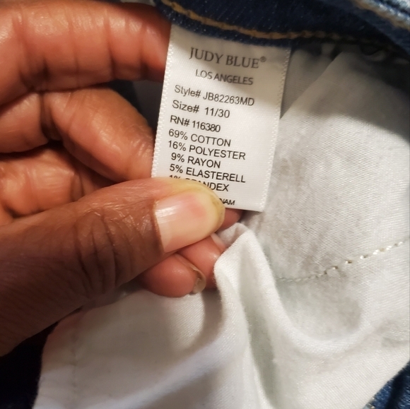 Judy Blue High Waist Distressed Button-Fly Skinny fit Womens Jeans Size 11/30 - Picture 8 of 8